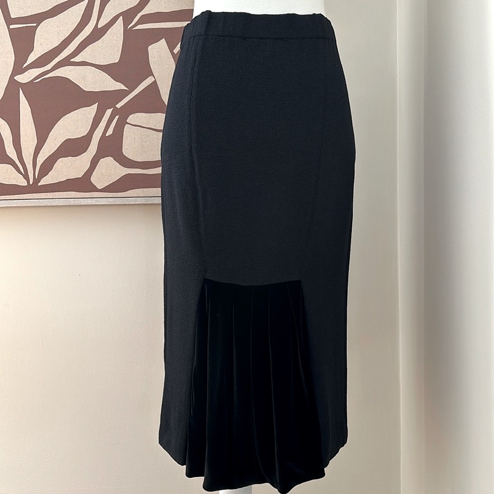 St. John Evening Santana Knit Pencil Skirt with Velvet Ruffle Panel Black